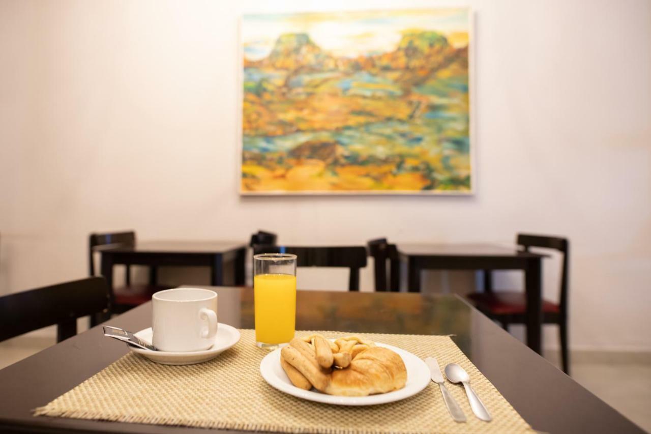 Hotel Solano Сантяго дел Естеро Екстериор снимка